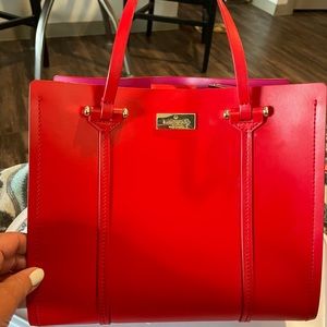 Kate Spade purse Reposh beautiful Red an pink/Fushia inside